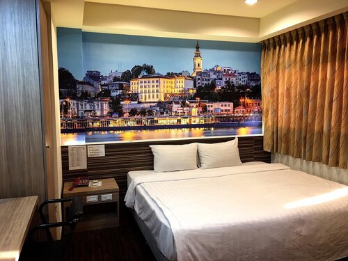 Lotus Yuan Business Hotel