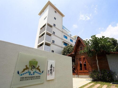 The Settlement Hotel