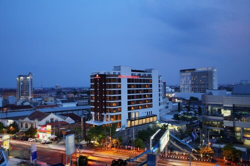 Hotel Grandhika Pemuda