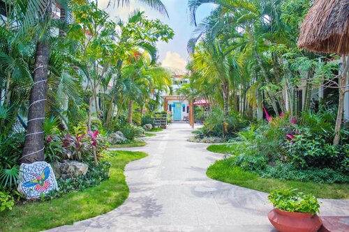 Villas Colibri Cozumel & Bungalows