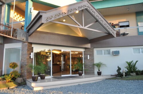 Magallanes Square Hotel