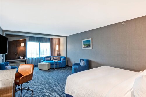 Courtyard By Marriott Long Island Islip/Courthouse