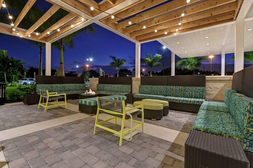 Home2 Suites by Hilton West Palm Beach Airport, FL