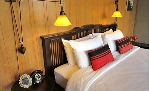 Hotel des Artists Rose of Pai