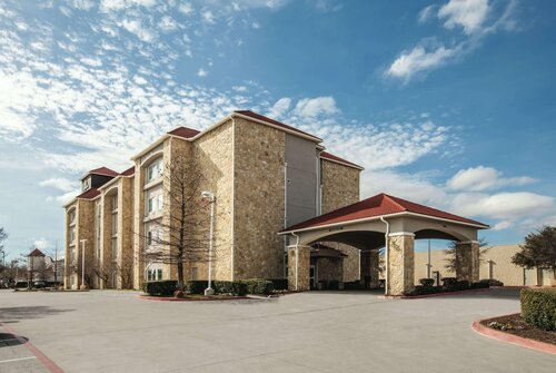 La Quinta Inn Suites By Wyndham Mansfield Tx