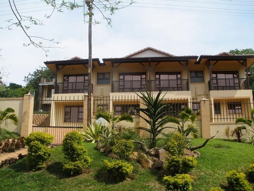 Jay And Bee Guest House