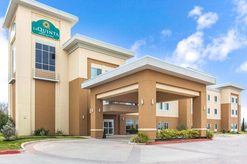 La Quinta Inn Suites By Wyndham Gonzales Tx