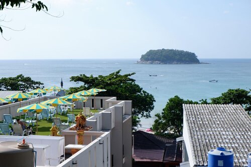 Kata Beachwalk Hotel And Bungalows