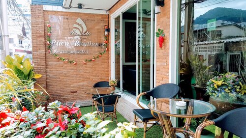 Ruen Buathong Boutique