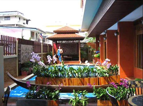 Lamphu Tree House Boutique Hotel