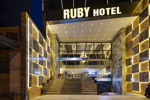 Ruby Hotel