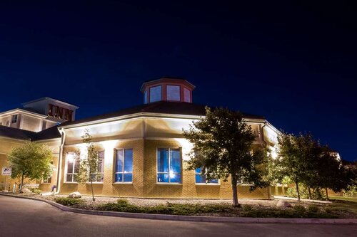 Royal Hotel Edmonton Airport