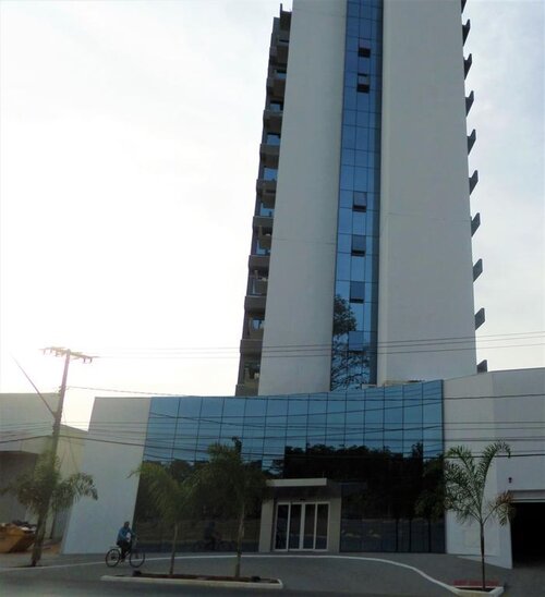 Amsterdam Hotel Montes Claros