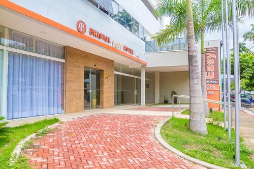 Bristol Easy Hotel Uba