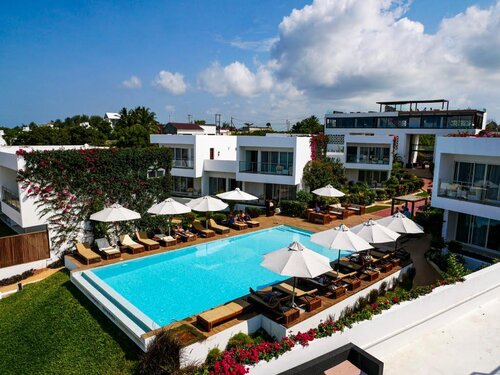 Nungwi Dreams by Mantis