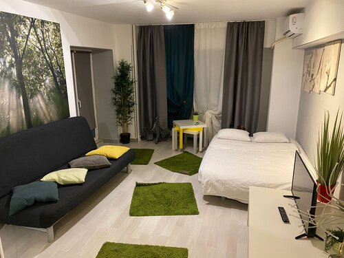 Green Apartment No 14