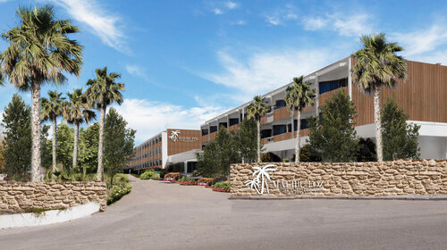 Malibu Foz – La Maison Younan