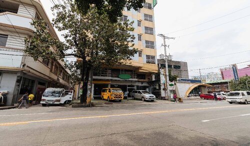 RedDoorz Plus @ Tayuman Manila