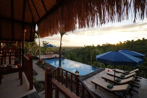 Sunrise Penida Hill by ABM