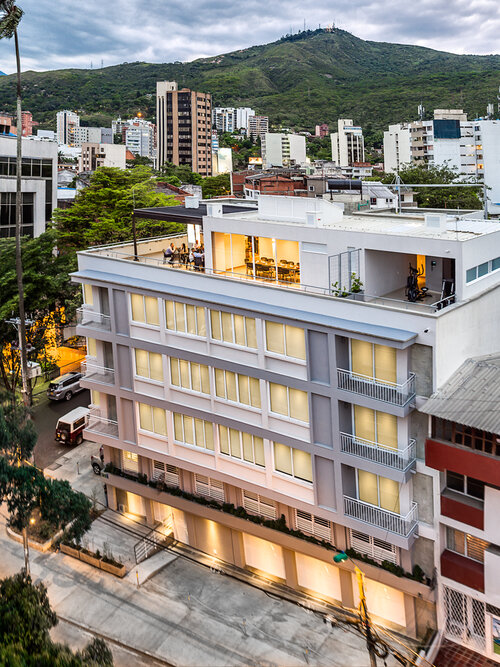 Park V Hotel & Suites