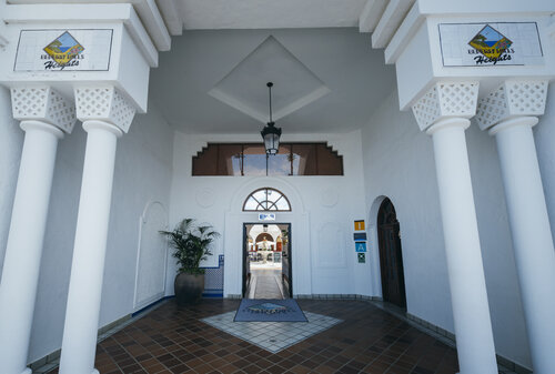 Ona Beverly Hills Heights