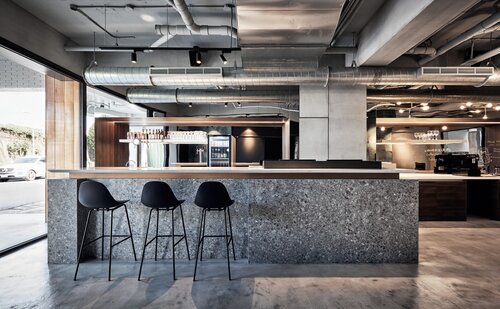 Bouti Waterfront Hotel