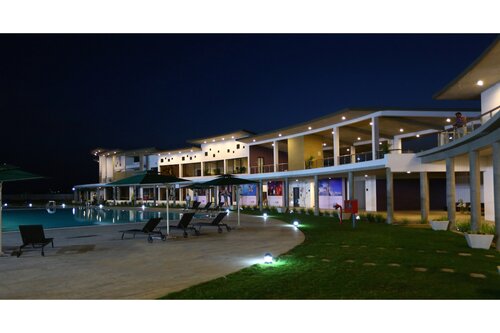 MWC Club By Downtown