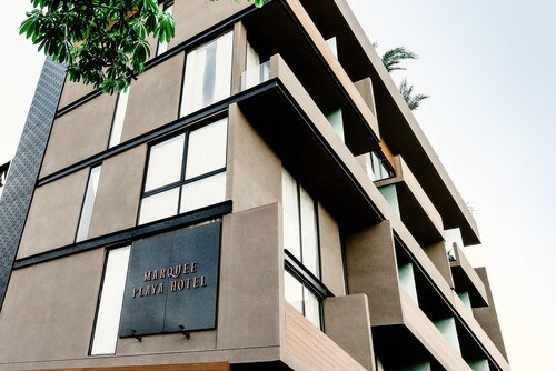 KAYAK Luna Playa del Carmen