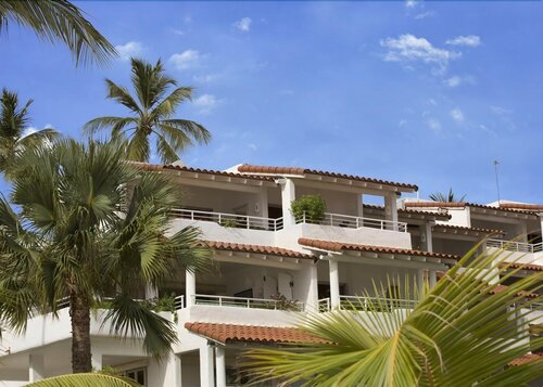 Royal Glitter Bay Villas