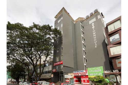 OYO Townhouse 029 Brigade Road, Bangalore