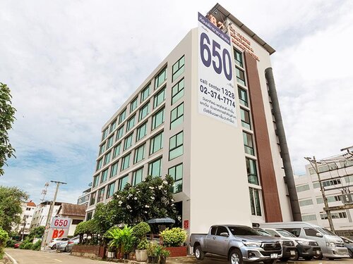 B2 Bangkok Srinakarin