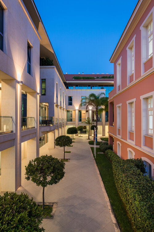 Trianon Luxury apartments and Suites