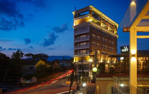 Hotel Ambassador By Ace Hotels