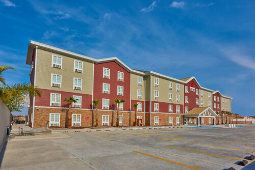 Extended Suites Celaya Galerías