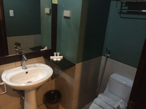 Baguio Burnham Suites Hotel