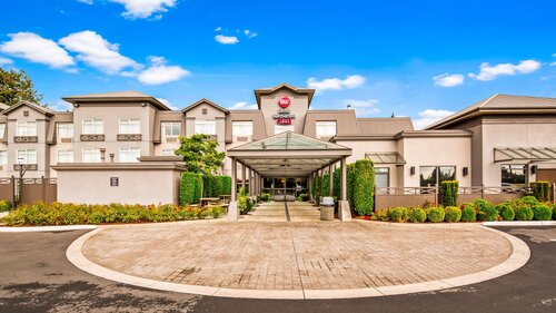 Best Western Plus Pitt Meadows Inn & Suites