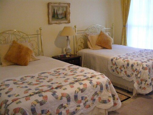 Silver Maple Bed & Breakfast