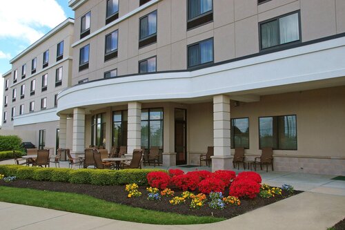Courtyard By Marriott Republic Aprt Long Island/Fa