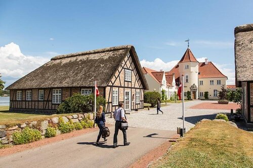 Sinatur Gl. Avernæs