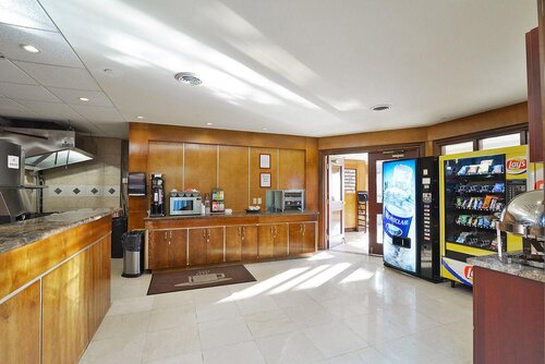 Woodbine Hotel and Suites
