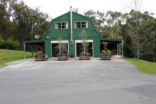 Healesville Garden - Barn