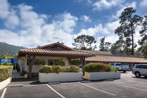 Days Inn by Wyndham Monterey-Fisherman's