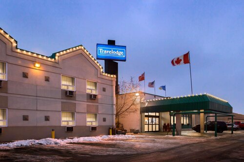 Travelodge By Wyndham Winnipeg East