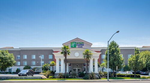 Holiday Inn Express & Suites Modesto-Salida