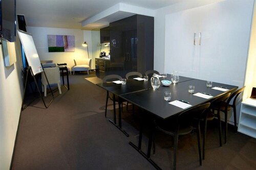 Quest Hawthorn Apartments