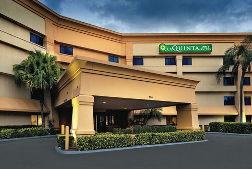 La Quinta Inn & Suites Miami Airport East