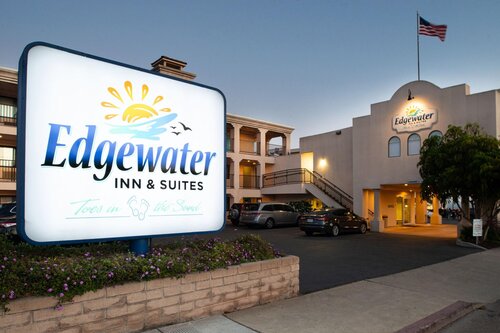 Edgewater Inn & Suites