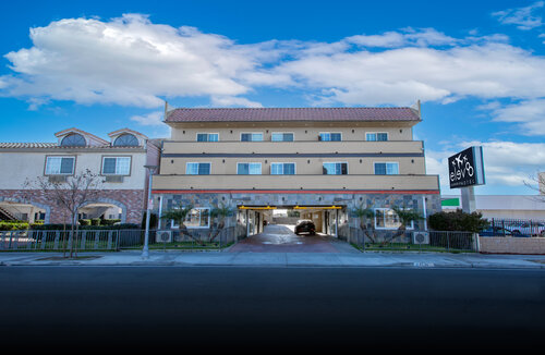 ELEV8 Hotel Los Angeles, LAX