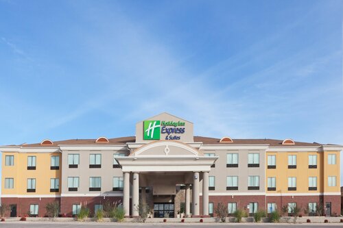 Holiday Inn Express & Suites Brownfield