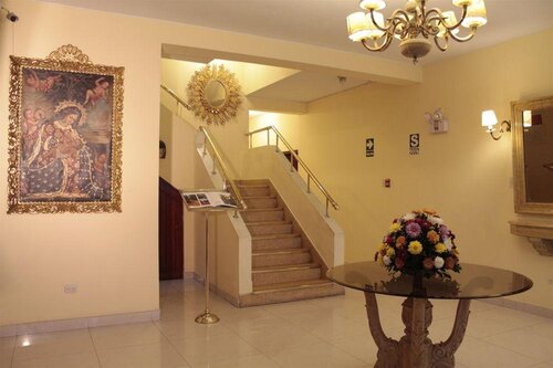 Manhattan Inn Airport Hotel